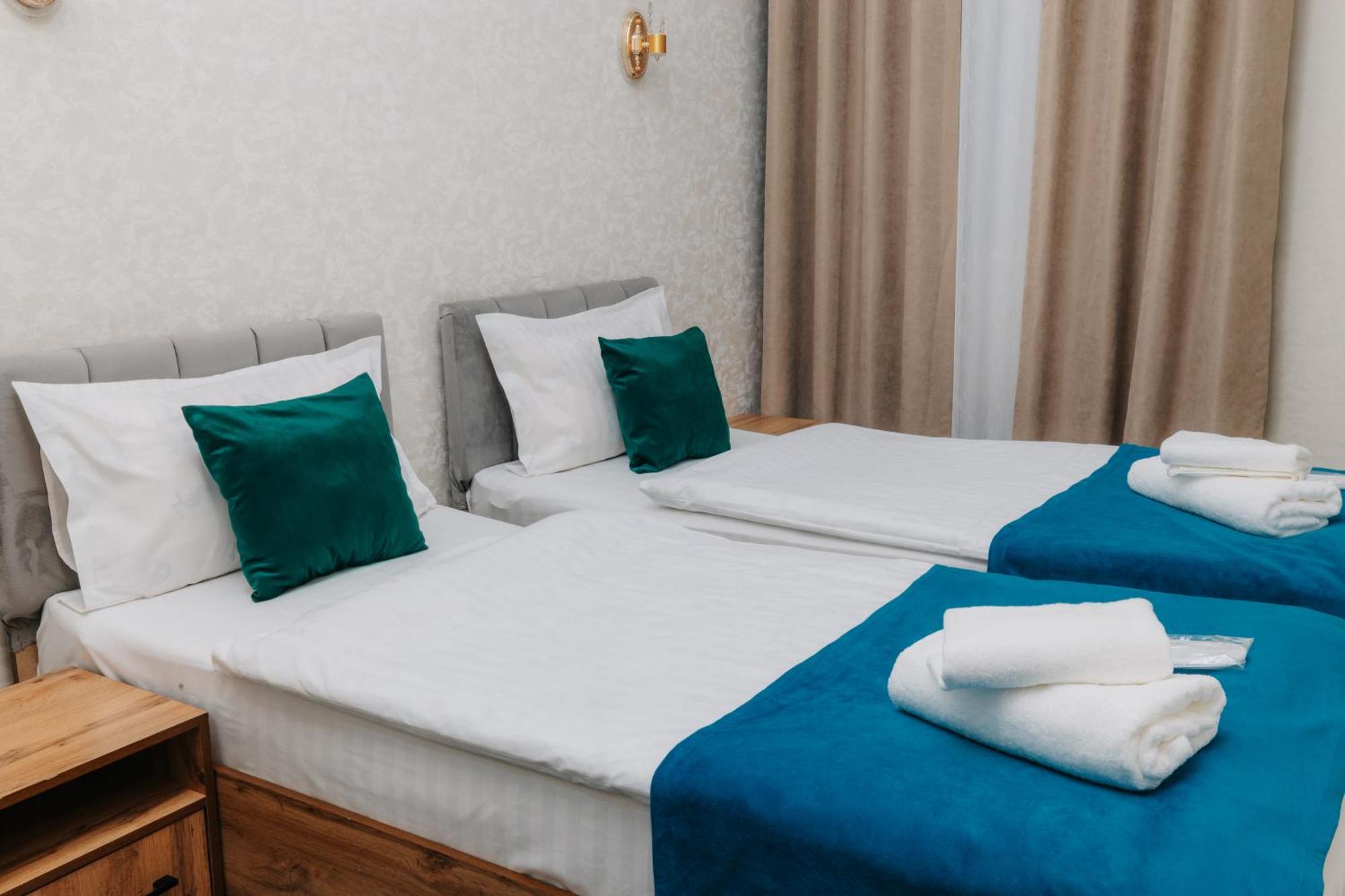 Resident Hotel Tashkent Exterior foto
