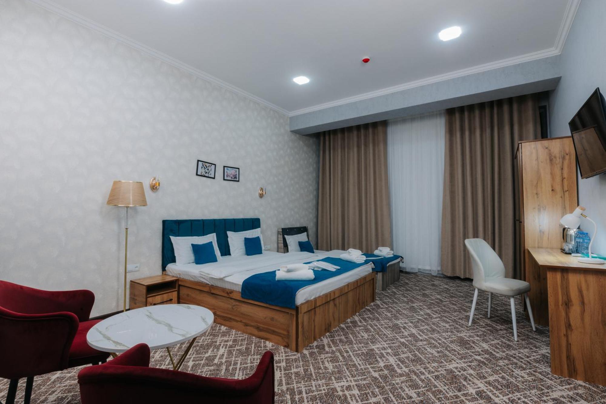 Resident Hotel Tashkent Exterior foto